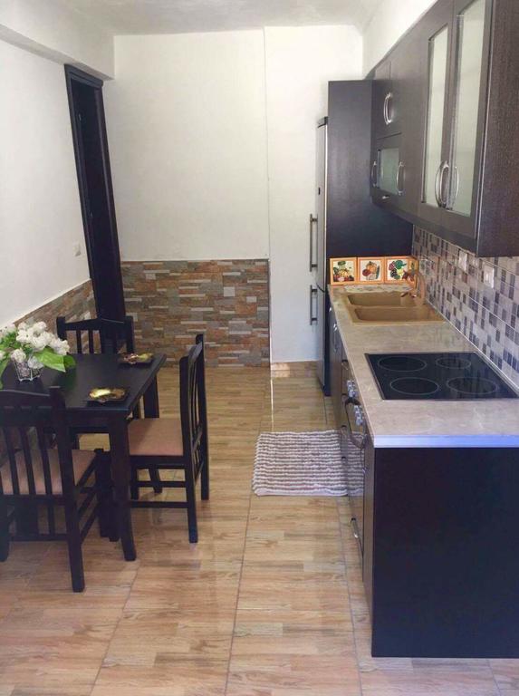 Vieri Apartments Lukovë Rom bilde