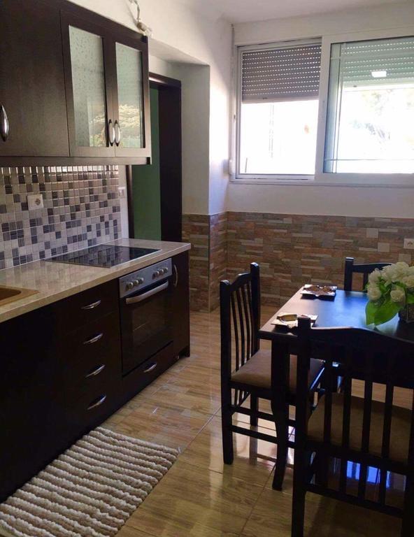 Vieri Apartments Lukovë Rom bilde